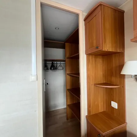 Mobile-home 4 Etoiles Bord De Kemping Ouistreham