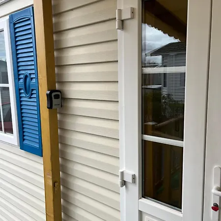 Mobile-home 4 Etoiles Bord De Campingplatz Ouistreham