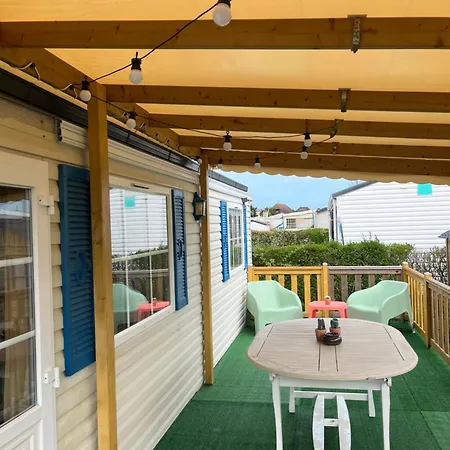 Campingplatz Mobile-home 4 Etoiles Bord De *