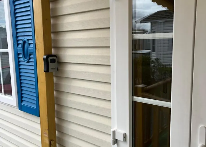 Mobile-home 4 Etoiles Bord De Kemping Ouistreham